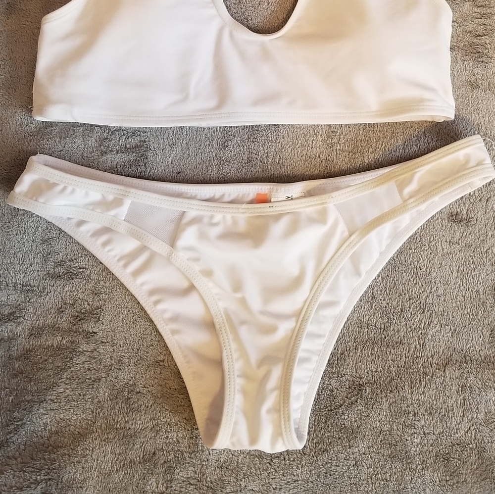 Mesh Paneled Bikini Bottoms